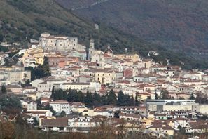 Lloguer de cotxes Isernia, Itàlia