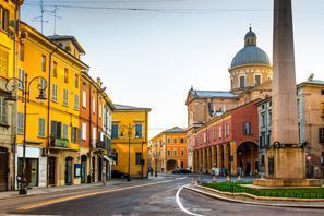 Lloguer de cotxes Reggio Emilia, Itàlia